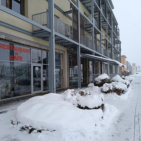 Apartman Siesta*** Liptovský Mikuláš Dış mekan fotoğraf