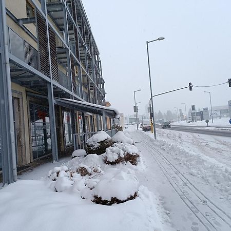 Apartman Siesta*** Liptovský Mikuláš Dış mekan fotoğraf