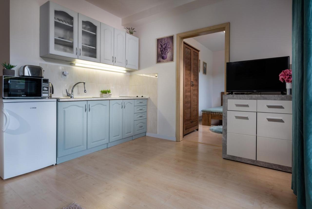 Apartman Siesta*** Liptovský Mikuláš Dış mekan fotoğraf