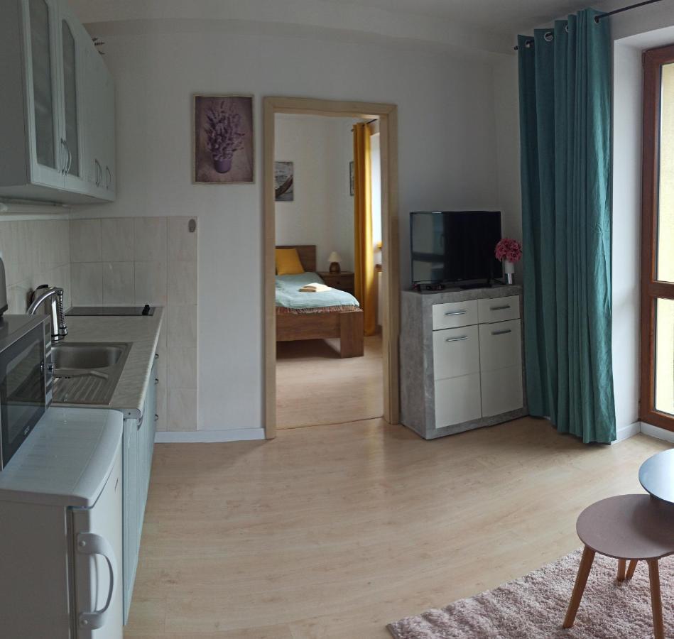 Apartman Siesta*** Liptovský Mikuláš Dış mekan fotoğraf